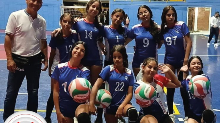 nuestras-campeonas-de-voleibol-celebran-una-gran-victoria